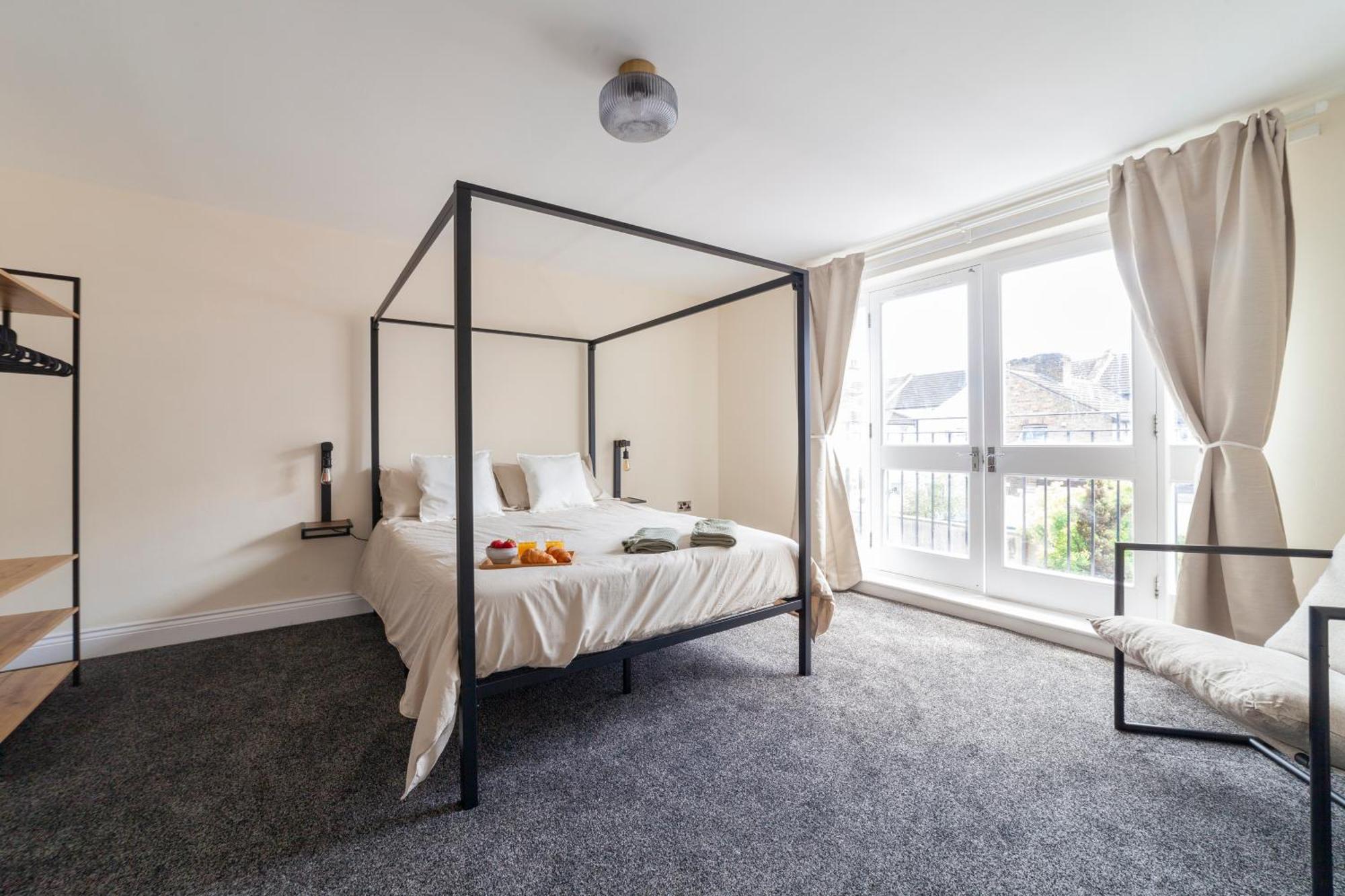 Arte Stays Serviced Houses Stratford - 3 Bedrooms 2 Bathrooms Houses London, Stratford, Maryland, Free Parking, Garden, Weekly Or Monthly Stays - Up To 8 Guests Exterior foto