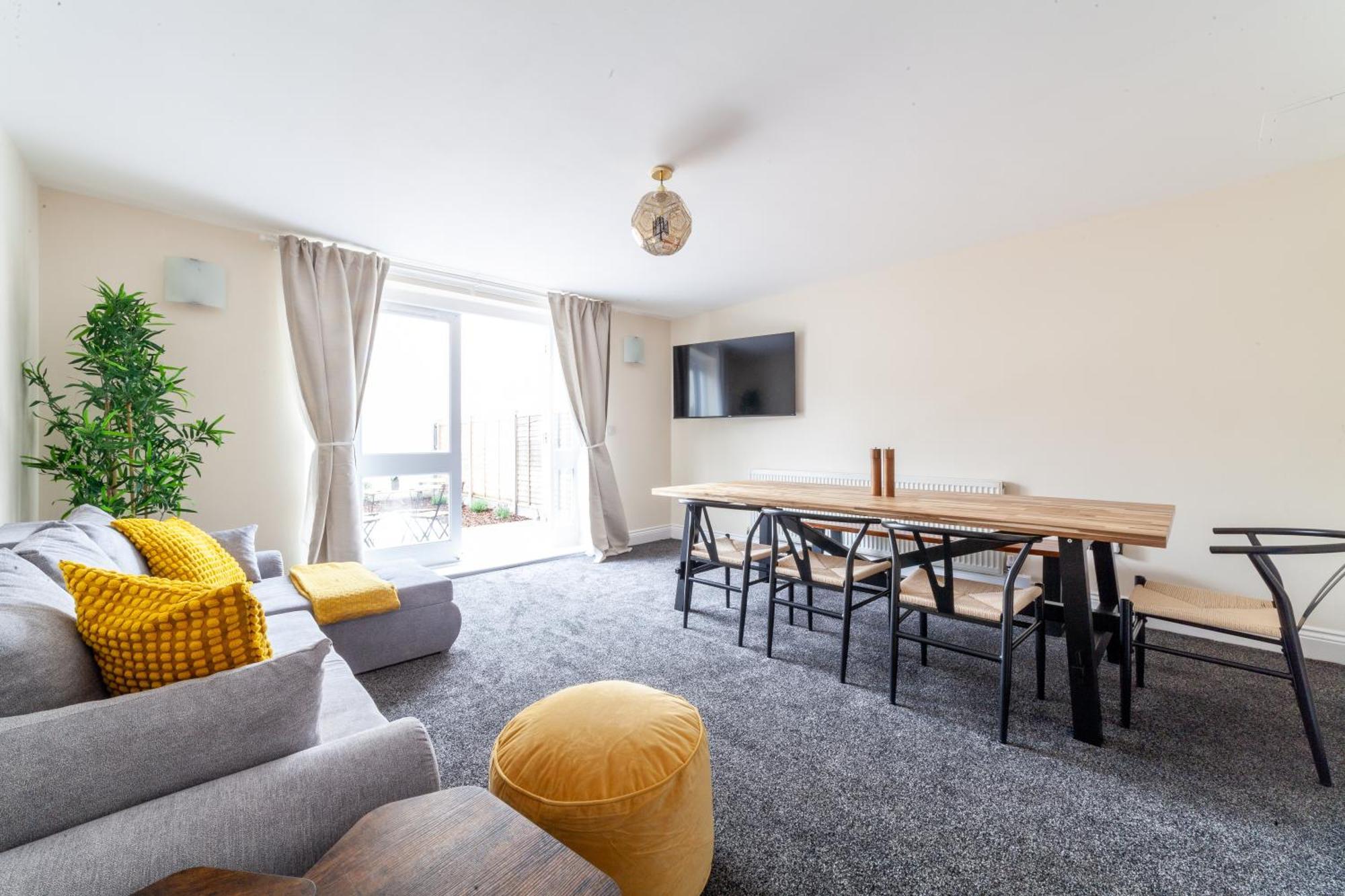 Arte Stays Serviced Houses Stratford - 3 Bedrooms 2 Bathrooms Houses London, Stratford, Maryland, Free Parking, Garden, Weekly Or Monthly Stays - Up To 8 Guests Exterior foto