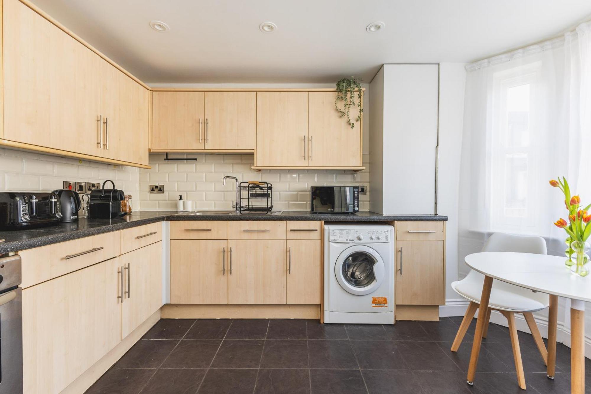 Arte Stays Serviced Houses Stratford - 3 Bedrooms 2 Bathrooms Houses London, Stratford, Maryland, Free Parking, Garden, Weekly Or Monthly Stays - Up To 8 Guests Exterior foto
