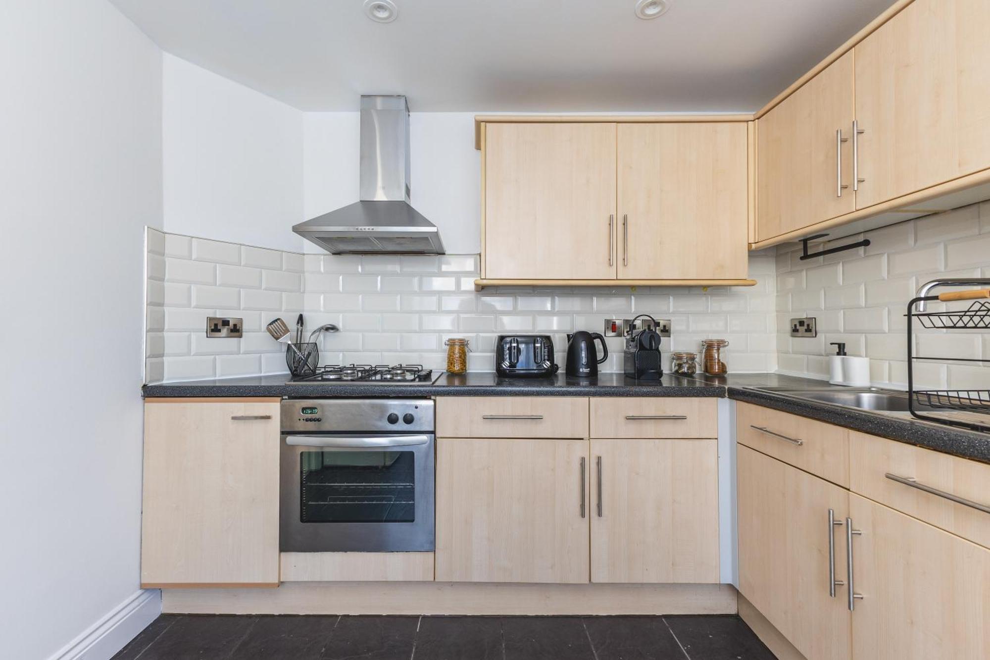 Arte Stays Serviced Houses Stratford - 3 Bedrooms 2 Bathrooms Houses London, Stratford, Maryland, Free Parking, Garden, Weekly Or Monthly Stays - Up To 8 Guests Exterior foto