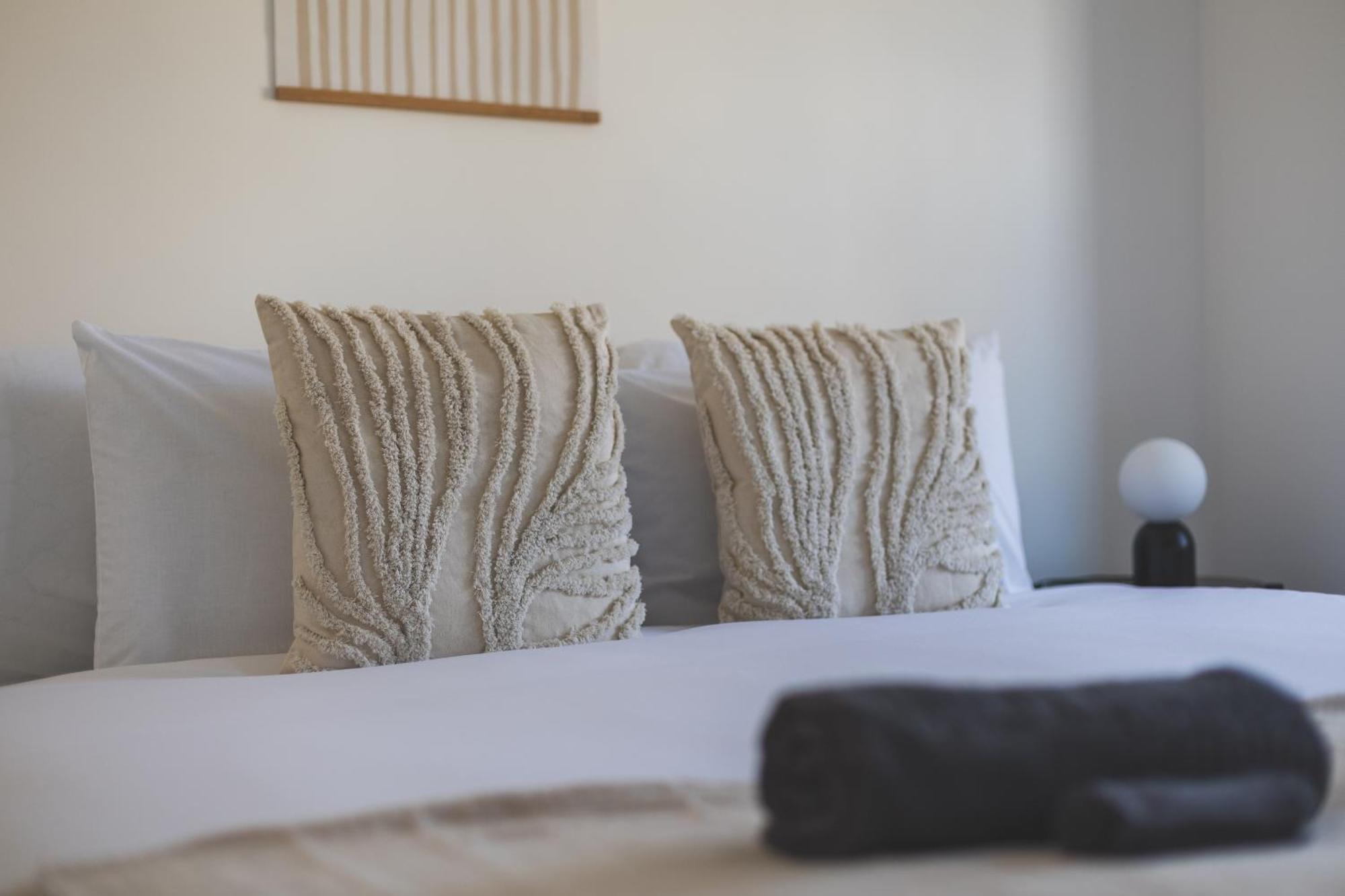 Arte Stays Serviced Houses Stratford - 3 Bedrooms 2 Bathrooms Houses London, Stratford, Maryland, Free Parking, Garden, Weekly Or Monthly Stays - Up To 8 Guests Exterior foto