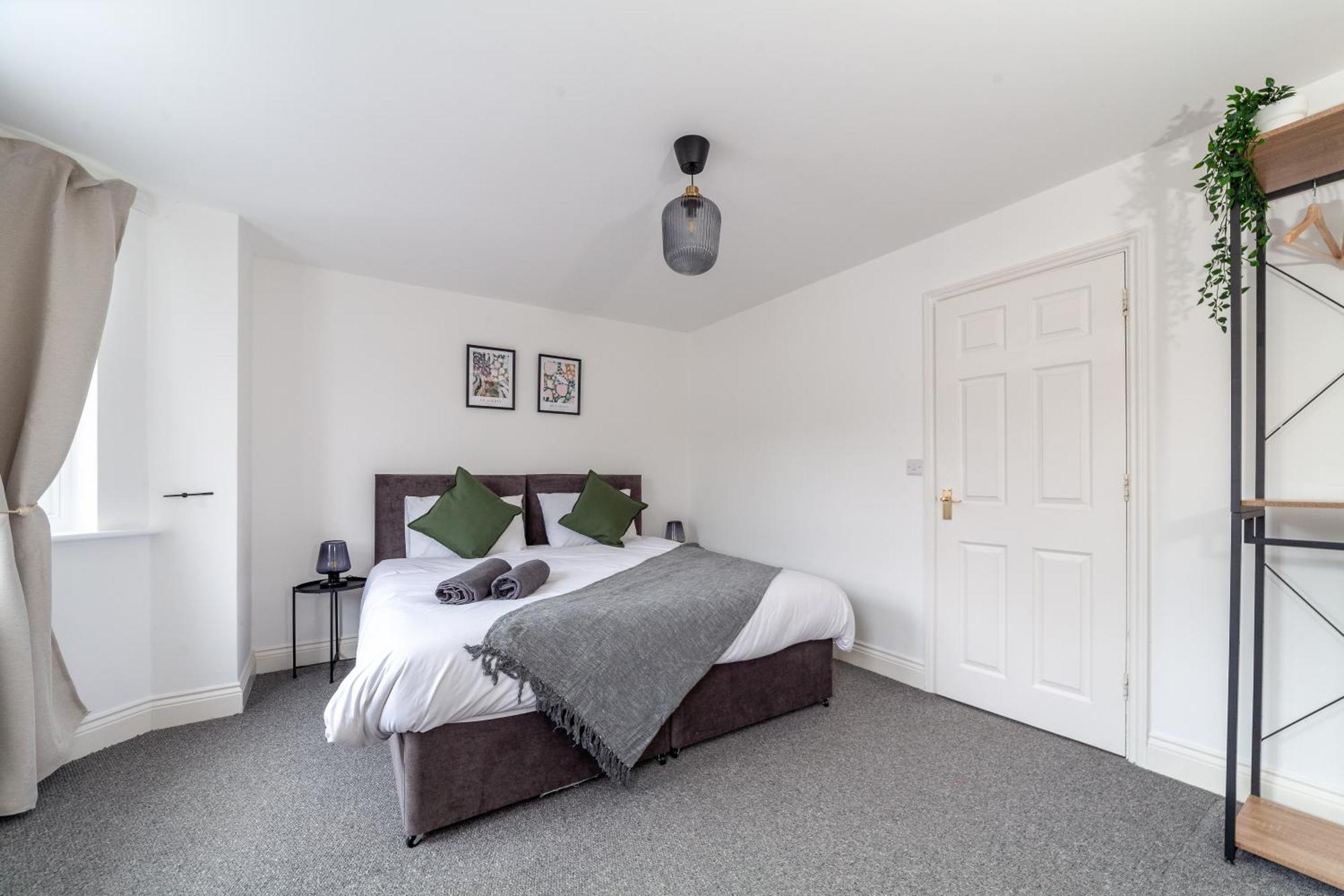 Arte Stays Serviced Houses Stratford - 3 Bedrooms 2 Bathrooms Houses London, Stratford, Maryland, Free Parking, Garden, Weekly Or Monthly Stays - Up To 8 Guests Exterior foto